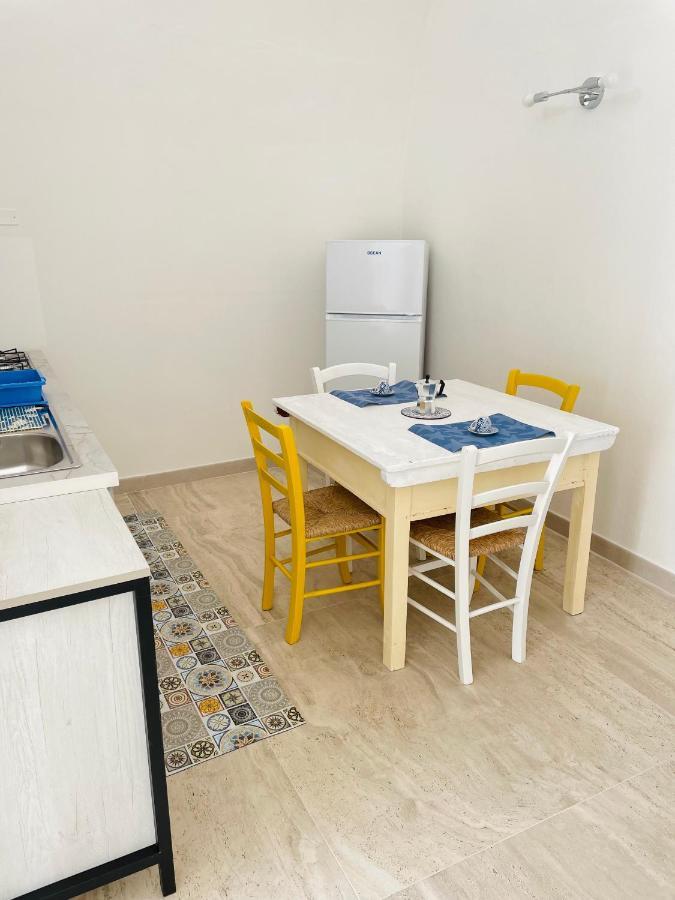 Finestra Sul Borgo Apt. Acquarica del Capo Buitenkant foto